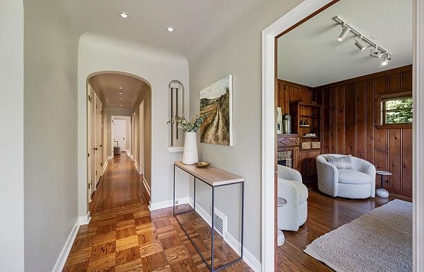 2533 Wallace Crescent Point Grey