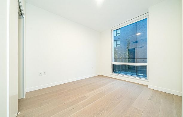 216 5212 Cambie Street Cambie