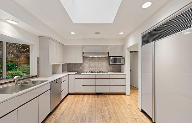 3535 W 47th Avenue Southlands