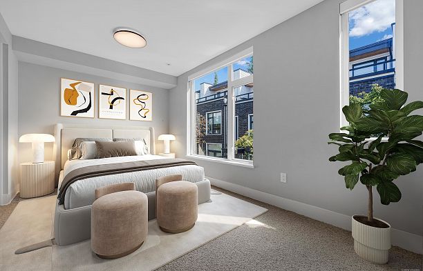 7478 Granville Street South Granville