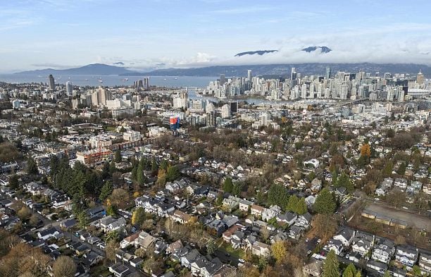 2 273 W 17th Avenue Cambie