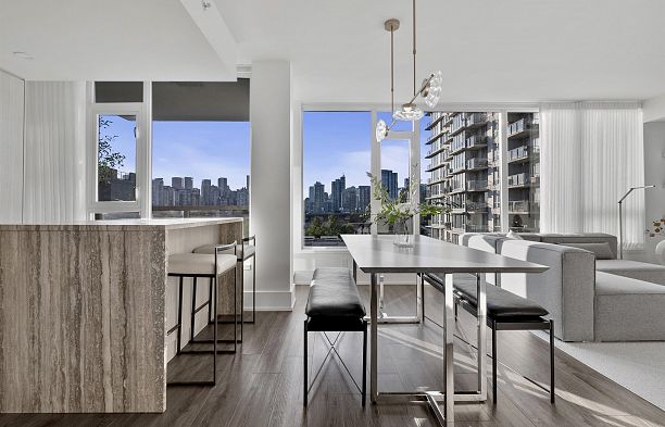 713 1887 Crowe Street False Creek