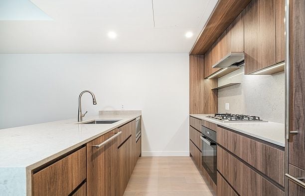 216 5212 Cambie Street Cambie