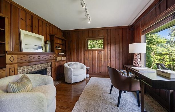 2533 Wallace Crescent Point Grey