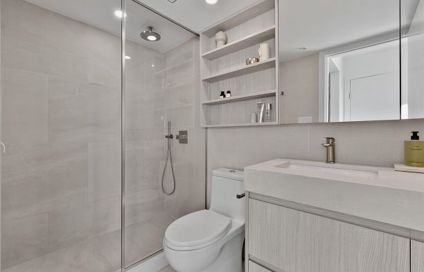 713 1887 Crowe Street False Creek