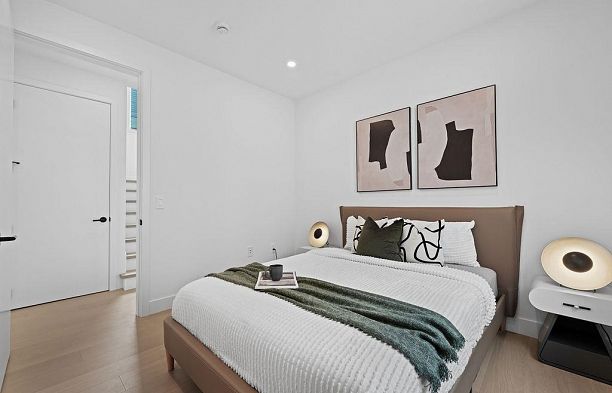 1 3880 W 23rd Avenue Dunbar