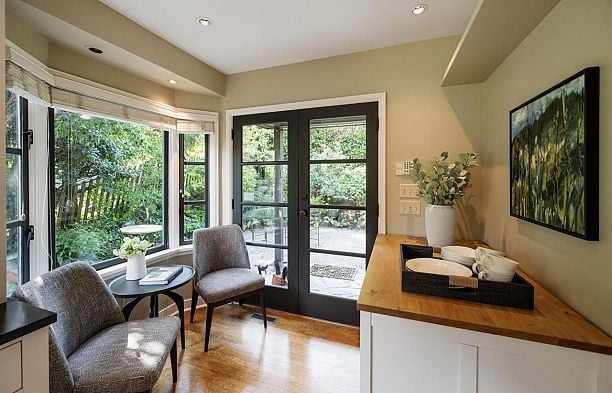 2533 Wallace Crescent Point Grey