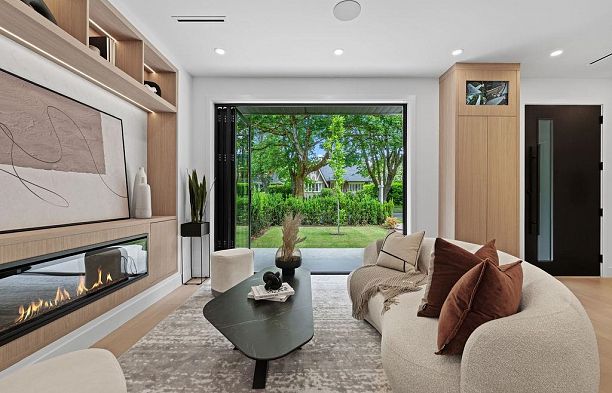 1 3880 W 23rd Avenue Dunbar