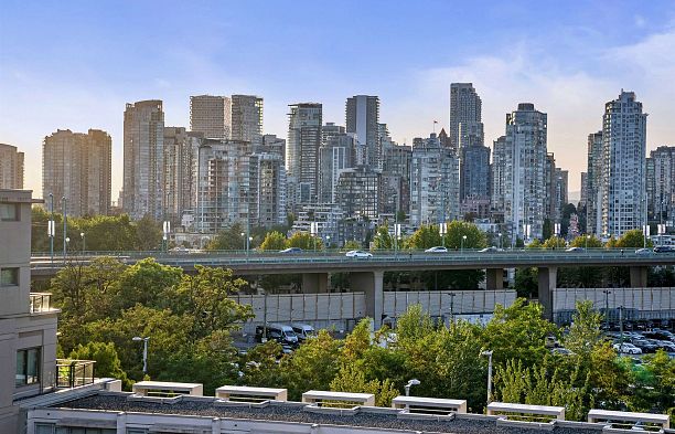 713 1887 Crowe Street False Creek