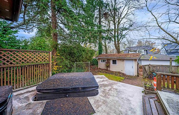 3758 W 35th Avenue Dunbar