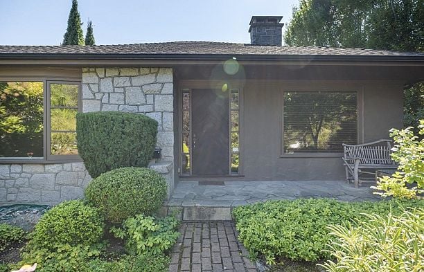 2533 Wallace Crescent Point Grey
