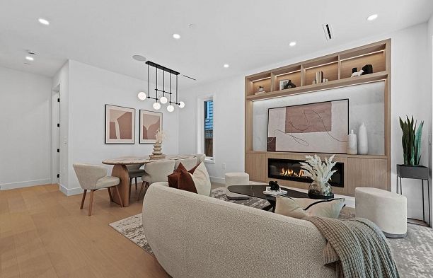 1 3880 W 23rd Avenue Dunbar