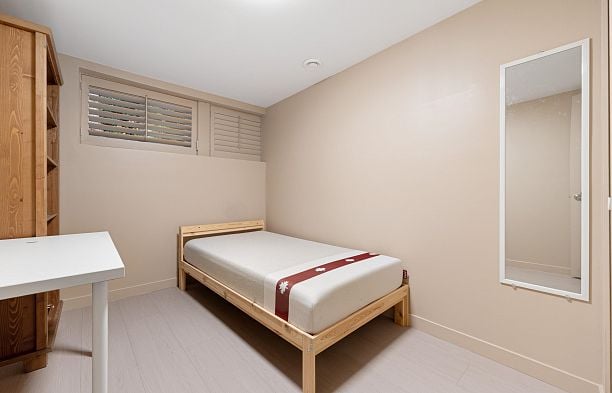 3535 W 47th Avenue Southlands