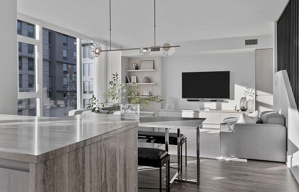 713 1887 Crowe Street False Creek