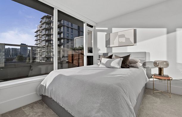 713 1887 Crowe Street False Creek