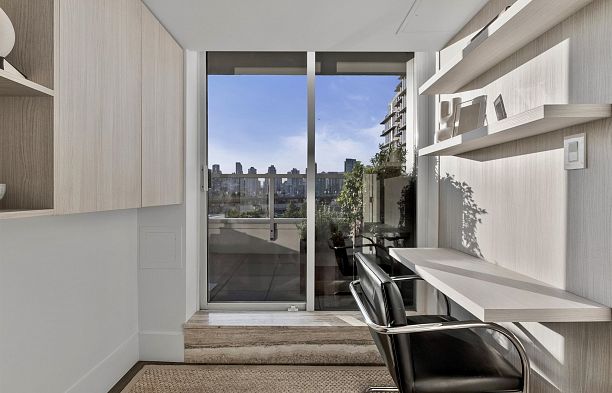 713 1887 Crowe Street False Creek