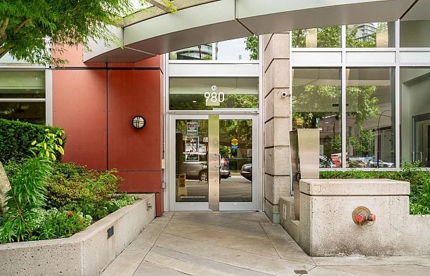 603 980 Cooperage Way Yaletown