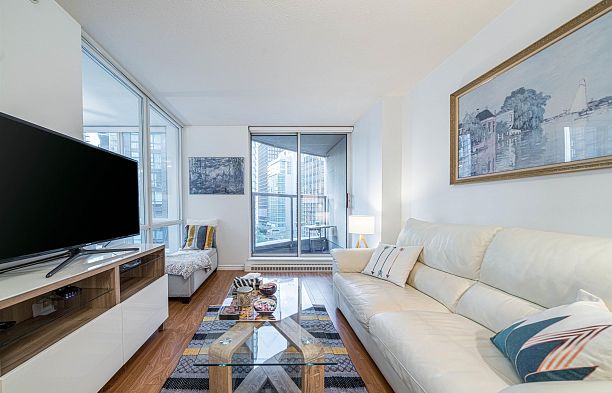 903 1166 Melville Street Coal Harbour