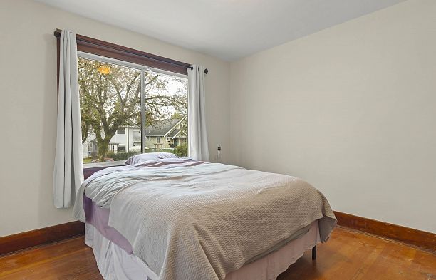 3056 W 6th Avenue Kitsilano