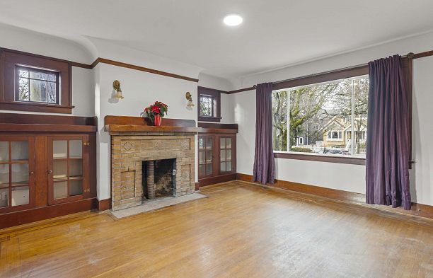 3056 W 6th Avenue Kitsilano