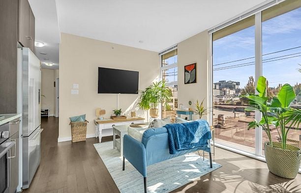 504 38 W 1st Avenue False Creek