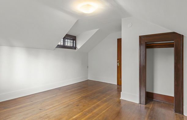 3056 W 6th Avenue Kitsilano