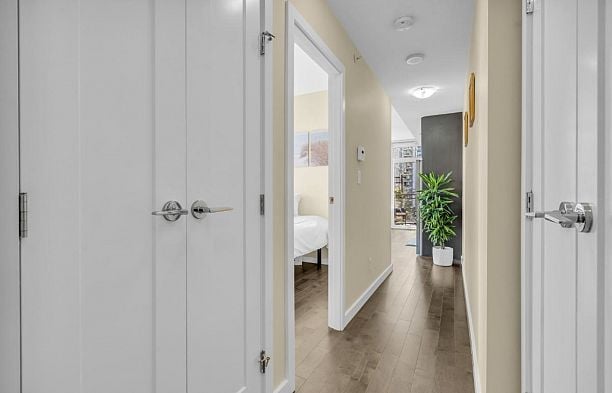 504 38 W 1st Avenue False Creek