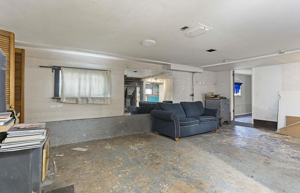 3056 W 6th Avenue Kitsilano