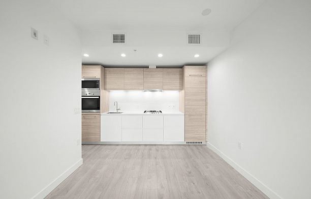 301 523 W King Edward Avenue Cambie