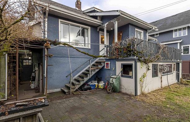 3056 W 6th Avenue Kitsilano