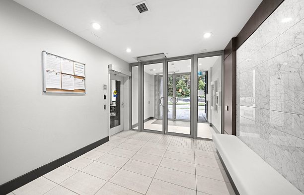 301 523 W King Edward Avenue Cambie