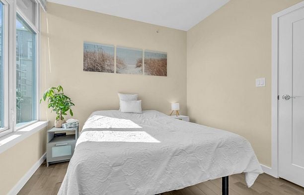 504 38 W 1st Avenue False Creek