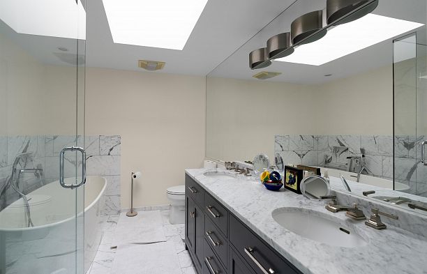 1596 Island Park Walk False Creek