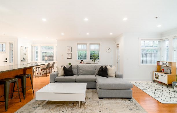 2460 Sasamat Street Point Grey