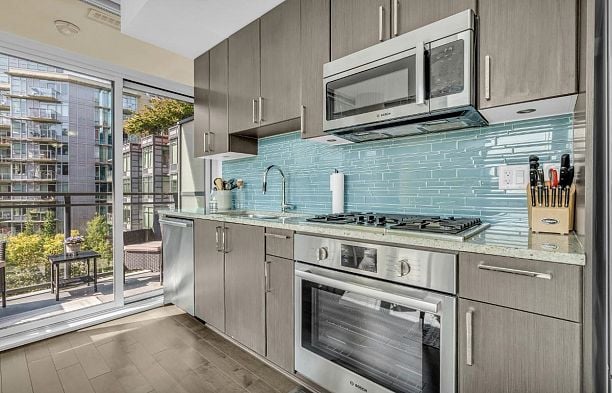 504 38 W 1st Avenue False Creek