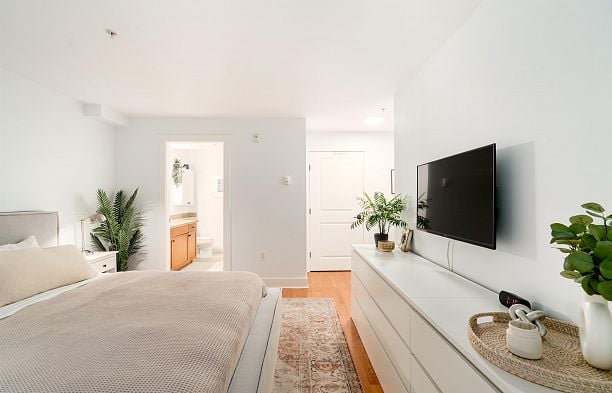 2460 Sasamat Street Point Grey