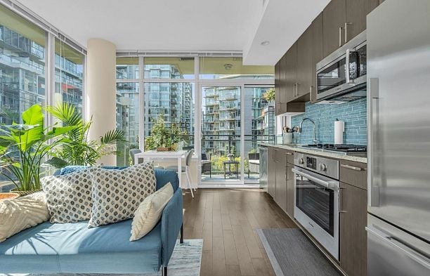 504 38 W 1st Avenue False Creek