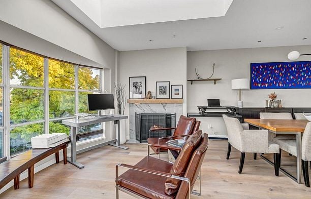 402 2216 W 3rd Avenue Kitsilano