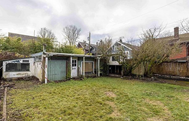 3056 W 6th Avenue Kitsilano