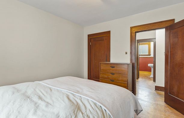 3056 W 6th Avenue Kitsilano