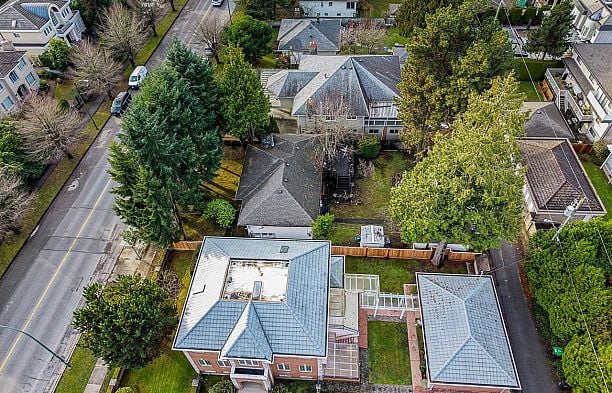 1323 W 49th Avenue South Granville