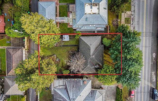 1323 W 49th Avenue South Granville