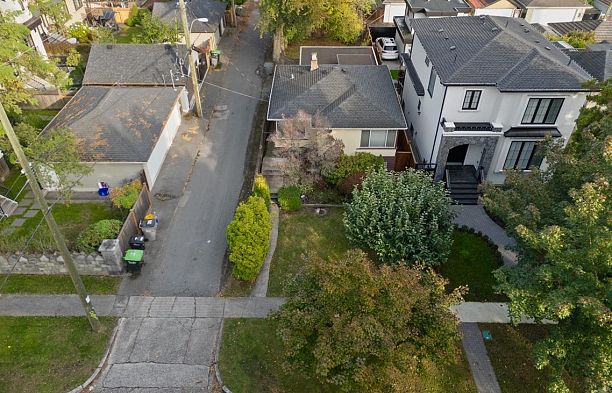 7526 Selkirk Street South Granville