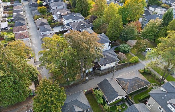 7526 Selkirk Street South Granville