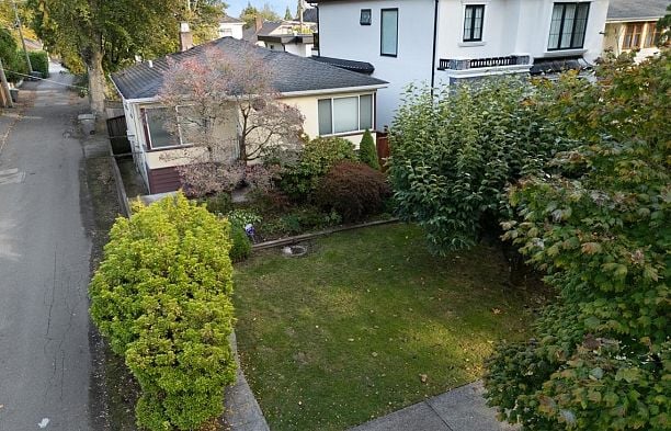 7526 Selkirk Street South Granville