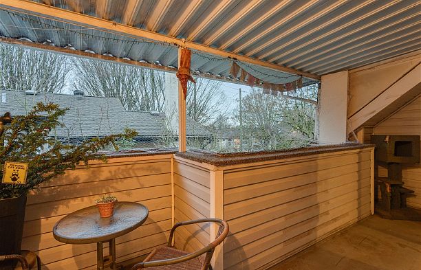 2586 W 8th Avenue Kitsilano