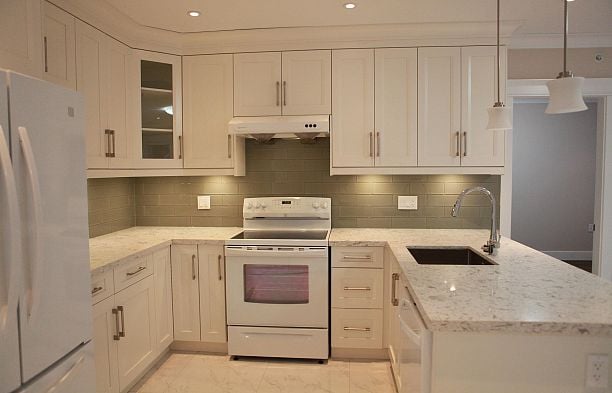 455 W 38th Avenue Cambie