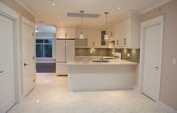 455 W 38th Avenue Cambie