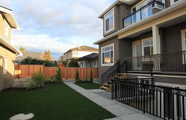 455 W 38th Avenue Cambie