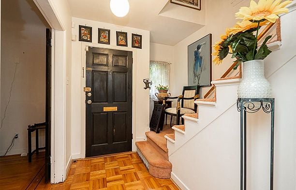 6138 Granville Street South Granville